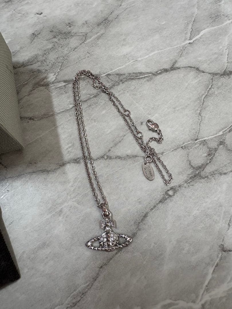 Vivienne Westwood シルバー ネックレス