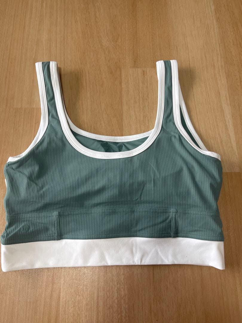 lululemon 新品タグ付きリブNulu クロップタンクトップL