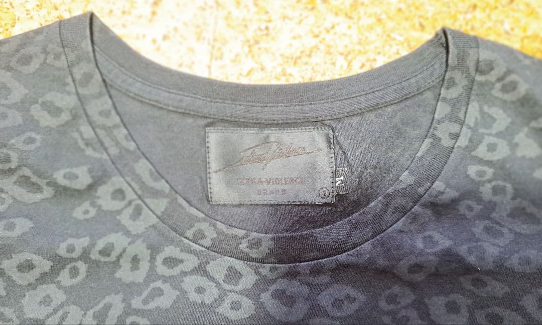 ジョジョの奇妙な冒険 ドルチ Tシャツ ultra violenc