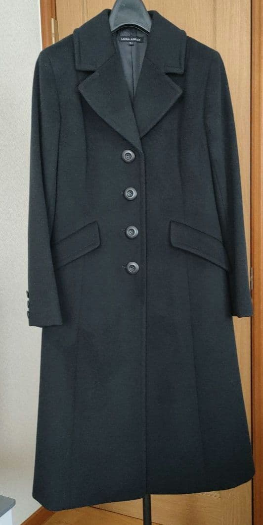 LAURA ASHLEY 黒 ロングコート
