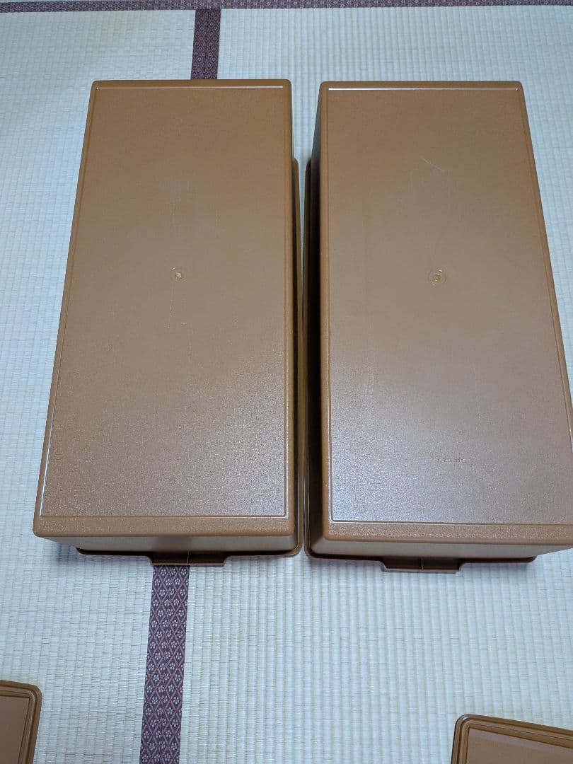 タッパーウェア　衣装ケース2個組