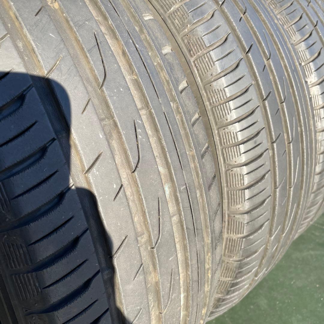バリ山 215/65R16 TOYO PROXES CF2 SUV 4本