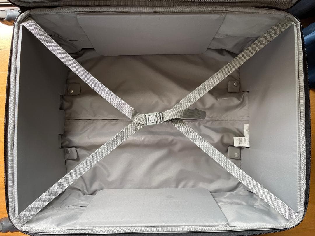 無印良品 半分の厚みで収納できる ソフト キャリーケース 黒 XL MUJI