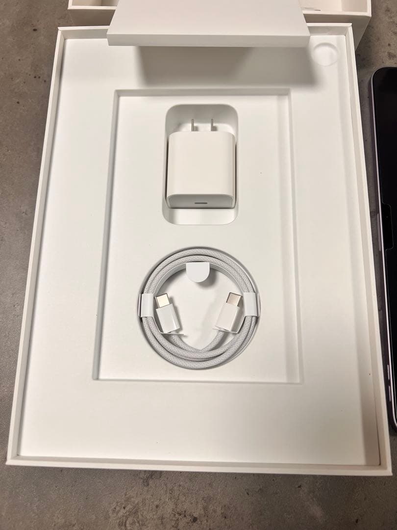 極美品★付属品完備★iPad Air 11インチ (M2) 128GB 100%
