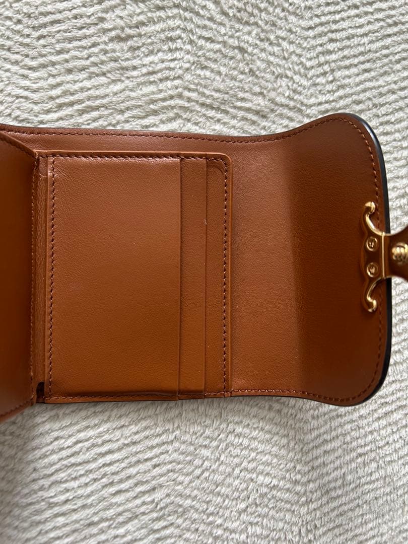【CELINE セリーヌ トリオンフ 入れ付きコンパクトウォレット】