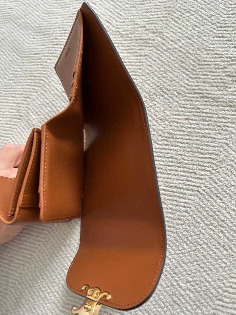 【CELINE セリーヌ トリオンフ 入れ付きコンパクトウォレット】