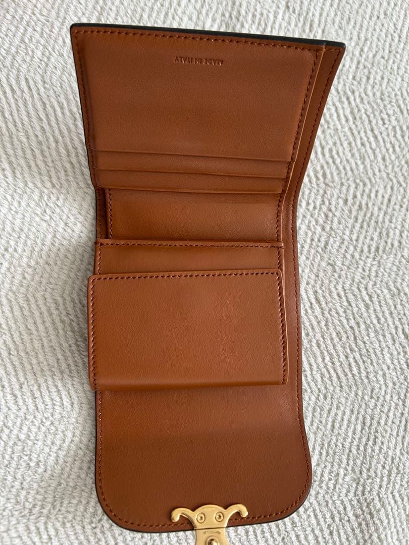 【CELINE セリーヌ トリオンフ 入れ付きコンパクトウォレット】