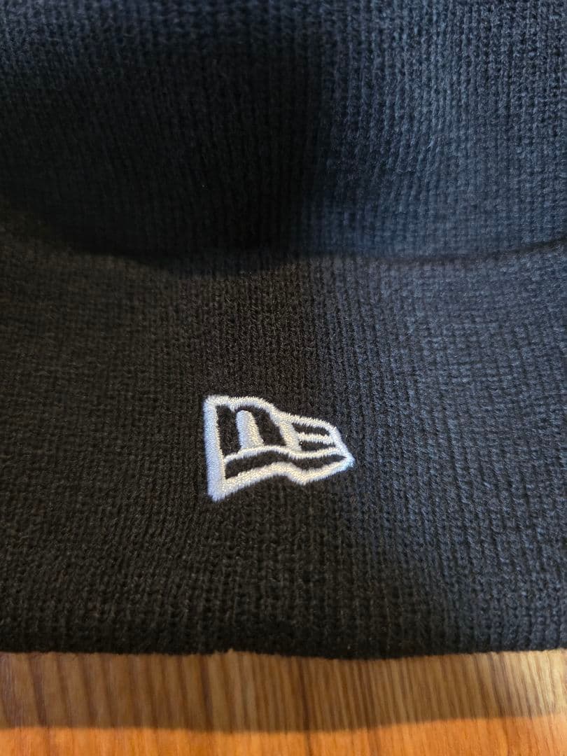 Supreme　New Era® S Logo Beanie