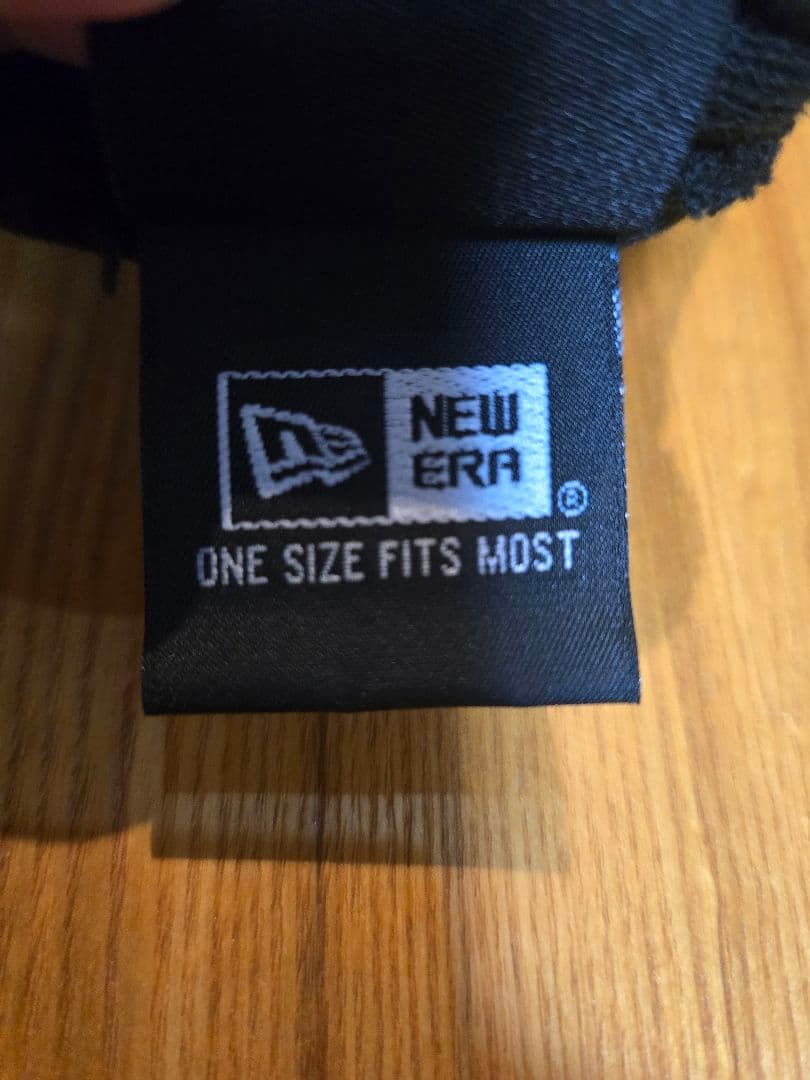 Supreme　New Era® S Logo Beanie