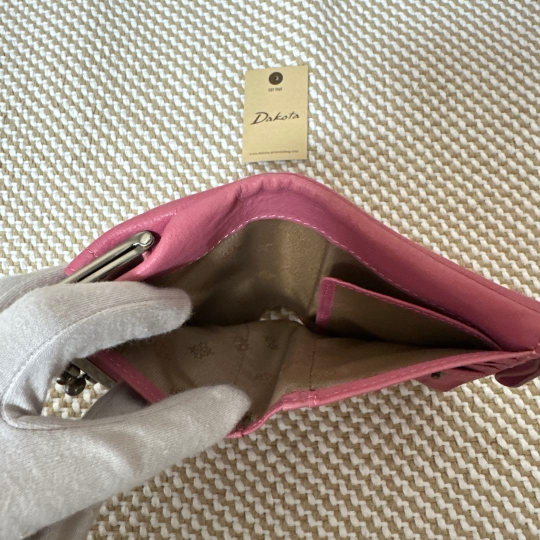 Dakota 二つ折り財布
