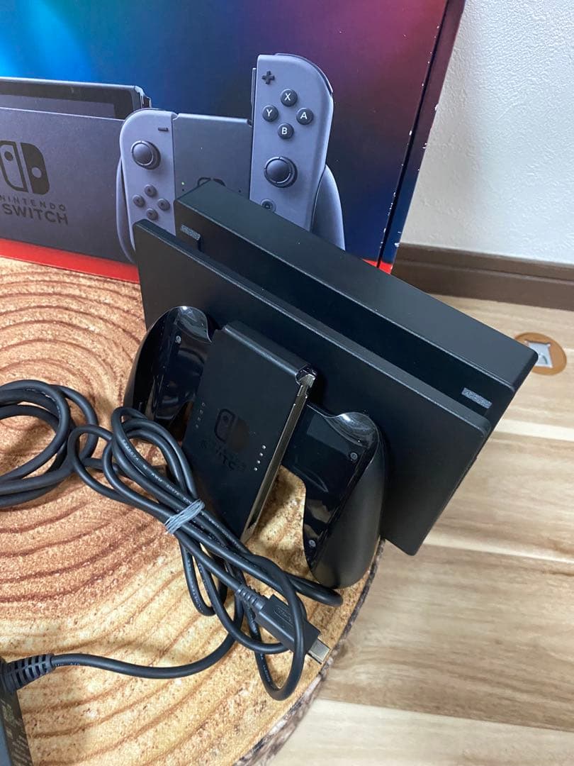 Nintendo Switch ニンテンドースイッチ本体　グレー ①