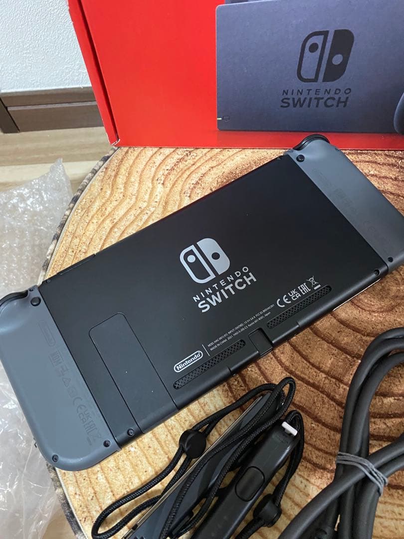 Nintendo Switch ニンテンドースイッチ本体　グレー ①