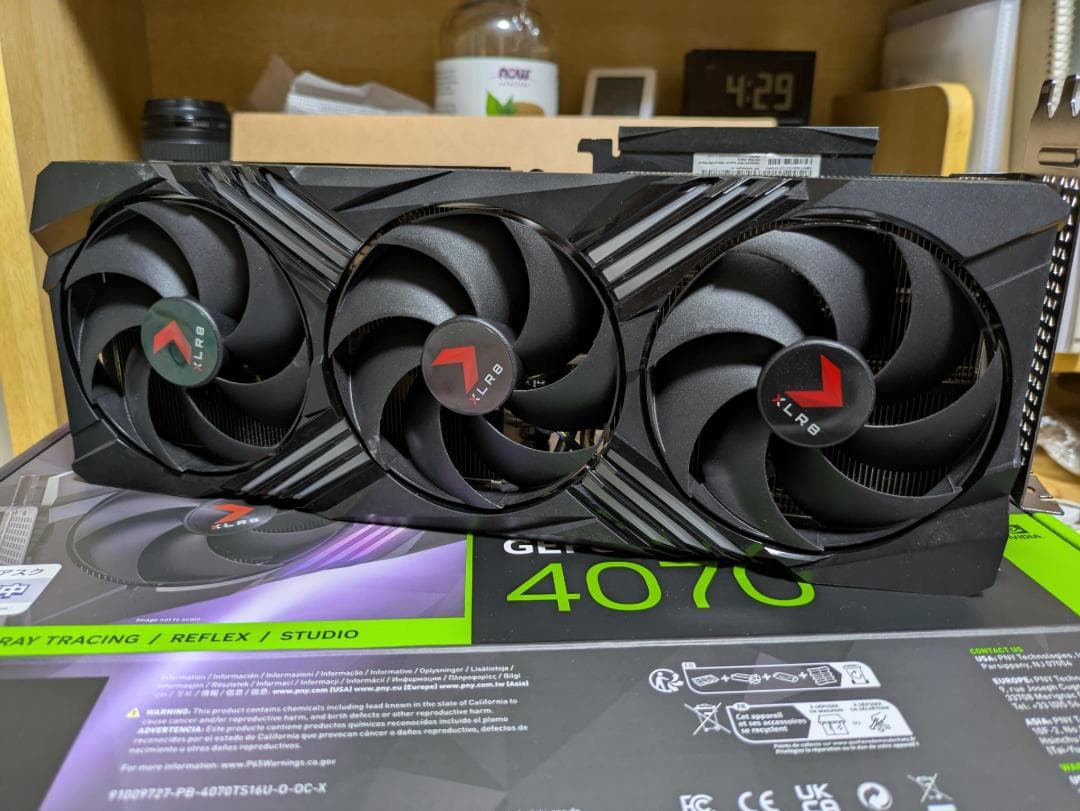 グラフィックボード・グラボ・ビデオカード PNY GeForce RTX 4070 Ti Super 16GB