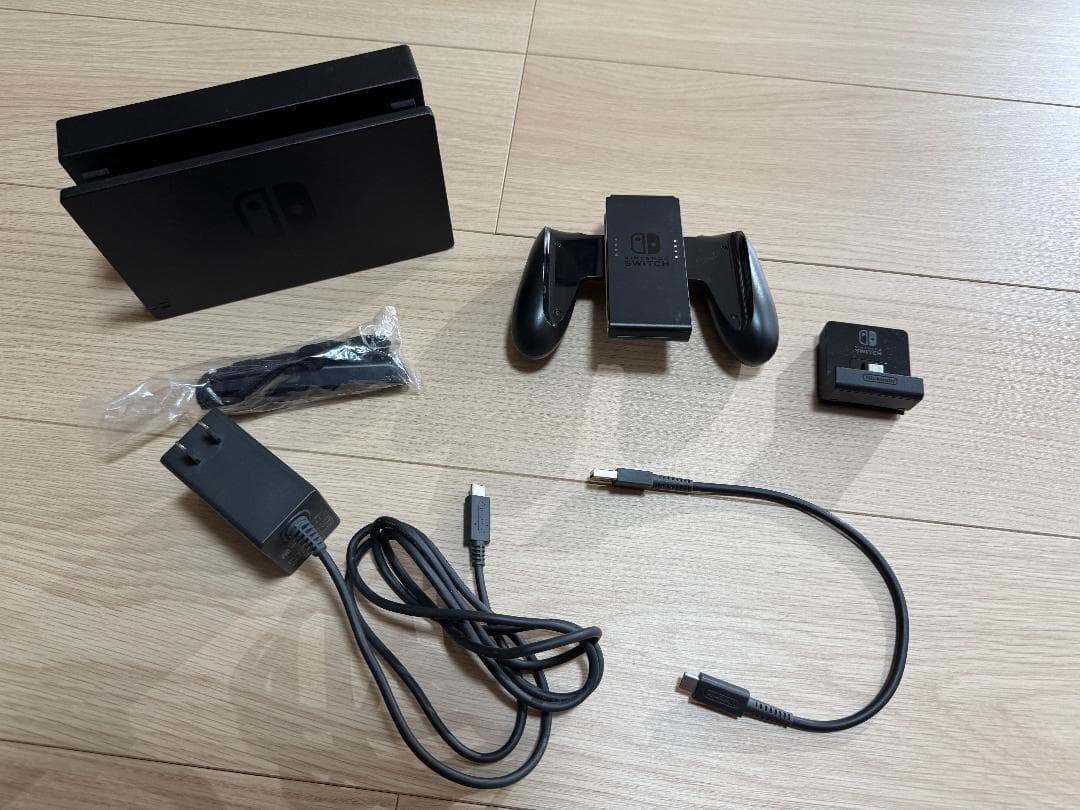 t*o様 Nintendo Switch 本体 + ソフト