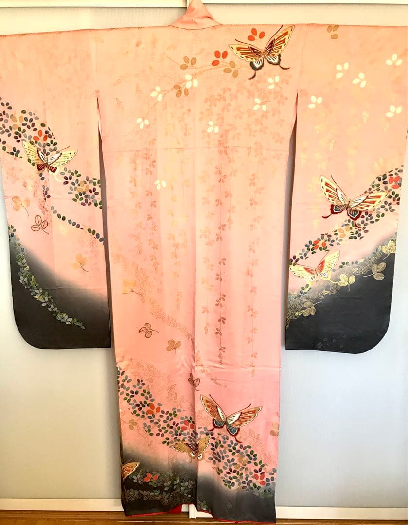振袖　美品　正絹　金糸刺繍　蝶