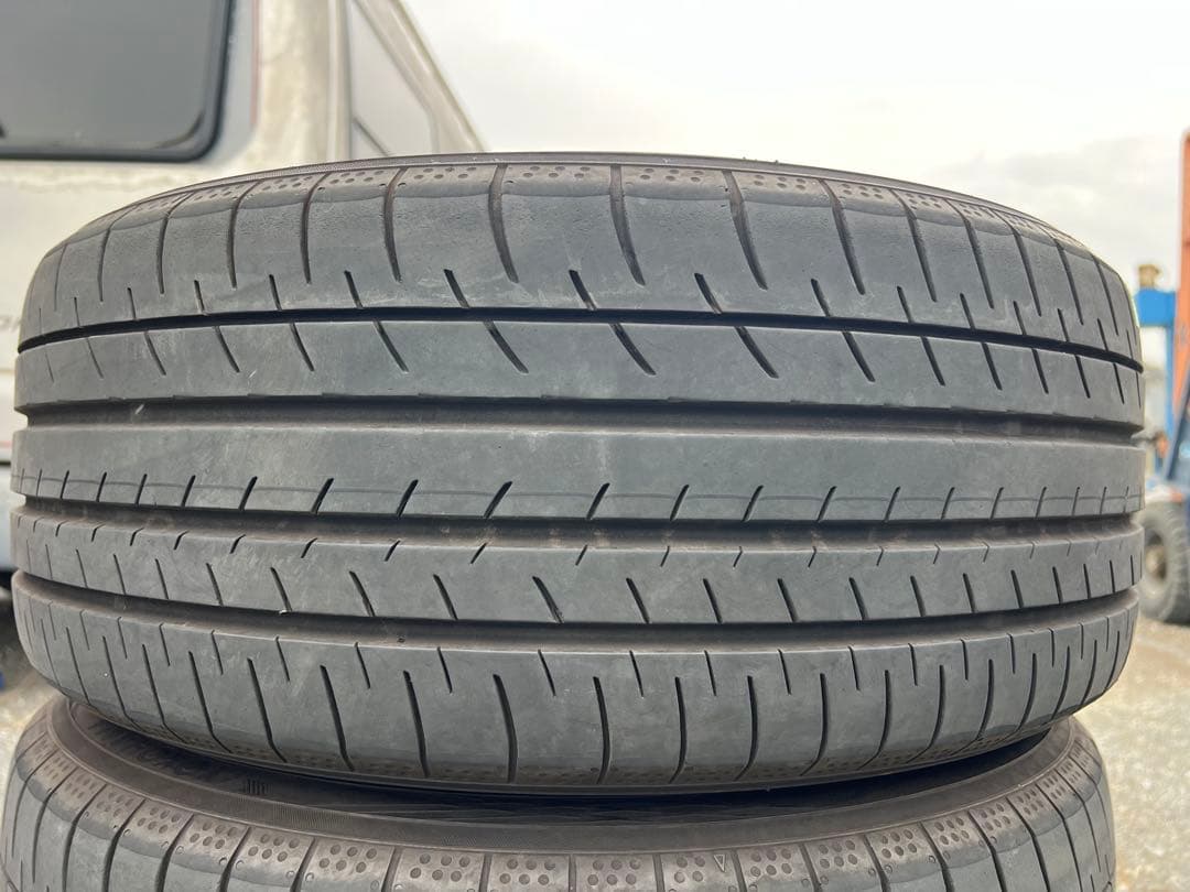 ヨコハマ　ブルーアース　gt 215/45r17 23年製　美品　6〜6.5部山