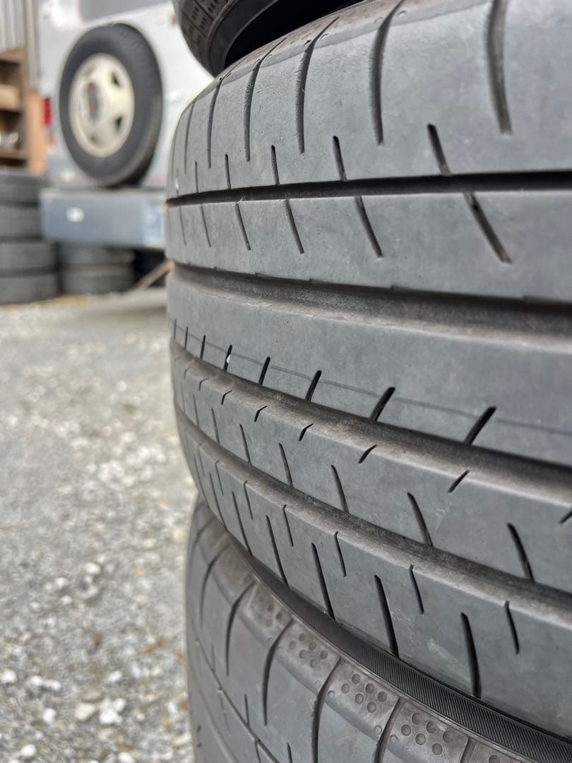 ヨコハマ　ブルーアース　gt 215/45r17 23年製　美品　6〜6.5部山