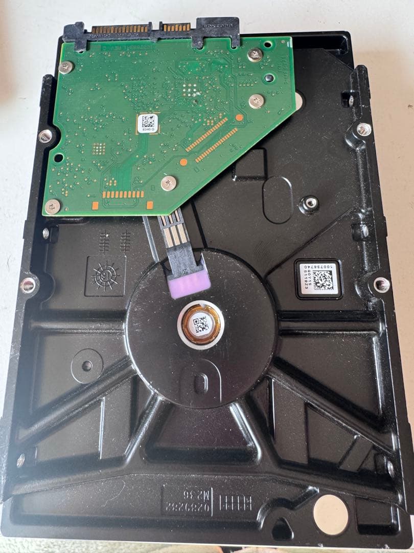 Seagate Barracuda4TB 内蔵型ハードディスクドライブ 117时