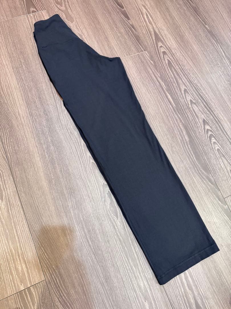 ルルレモン Align™ ハイライズ リブワイドレッグパンツ 30インチ グレー