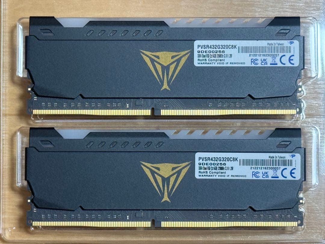 メモリー Patriot Memory Viper Steel RGB 32GB DDR4