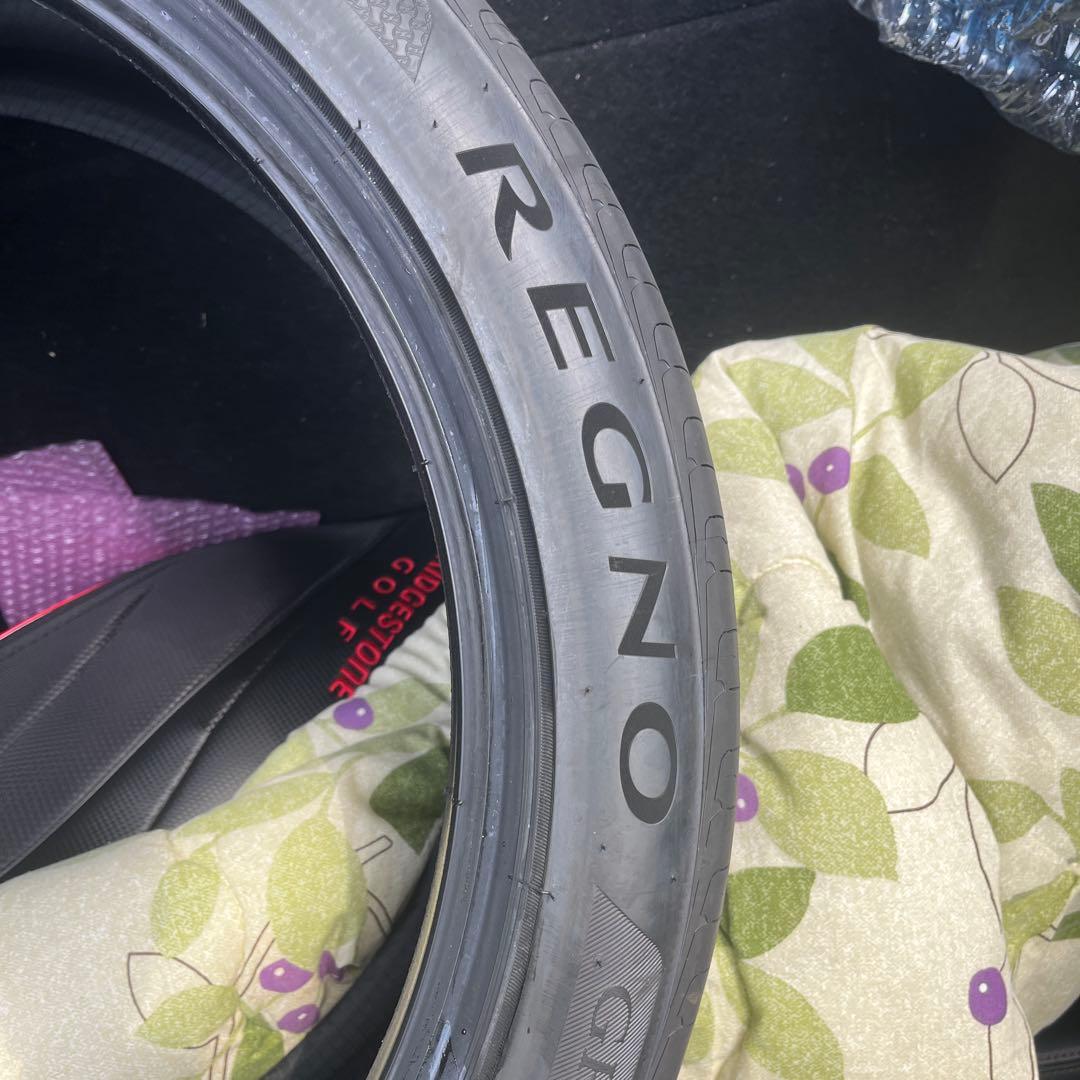 レグノGR-X3 245/40R20 9/15購入後200キロ走行　ほぼ新品１本