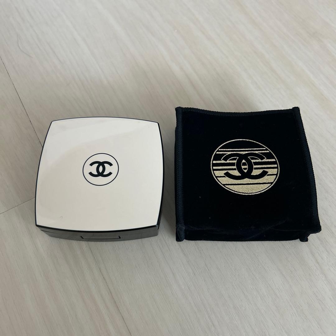 CHANEL LES BEIGES BR12 限定版 クッションファンデーション