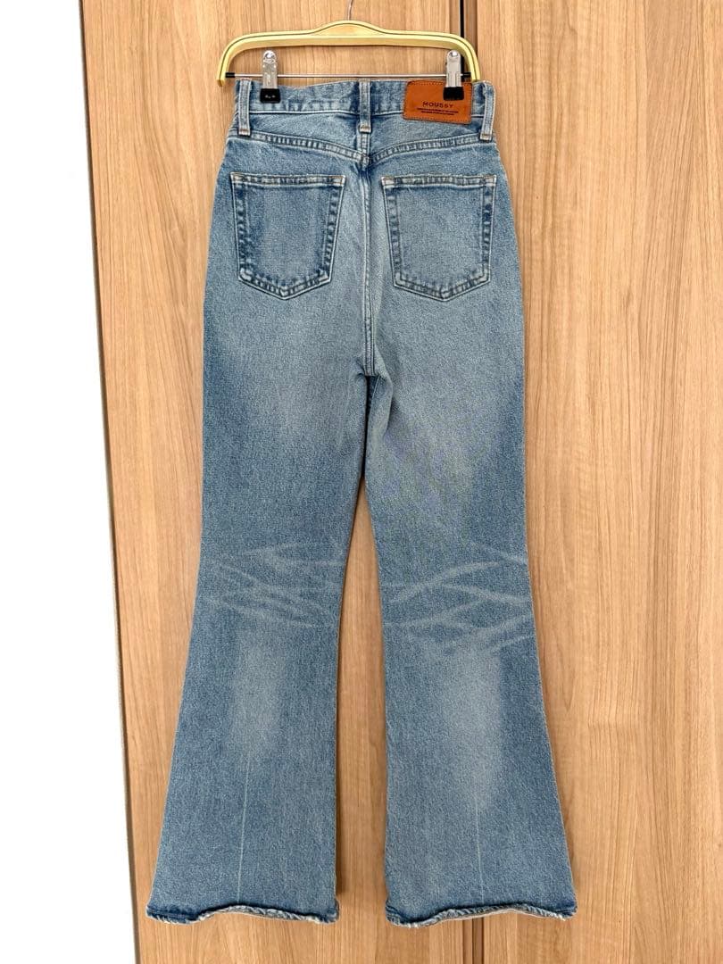 パンツ MOUSSY MVS L/BLU FLARE 23inch