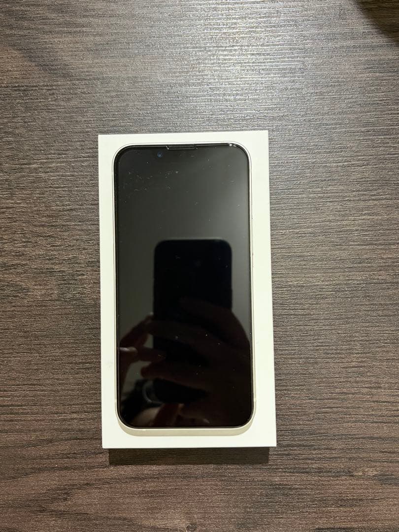 おまけ付きApple iPhone 13 ホワイト SIMフリー 128GB