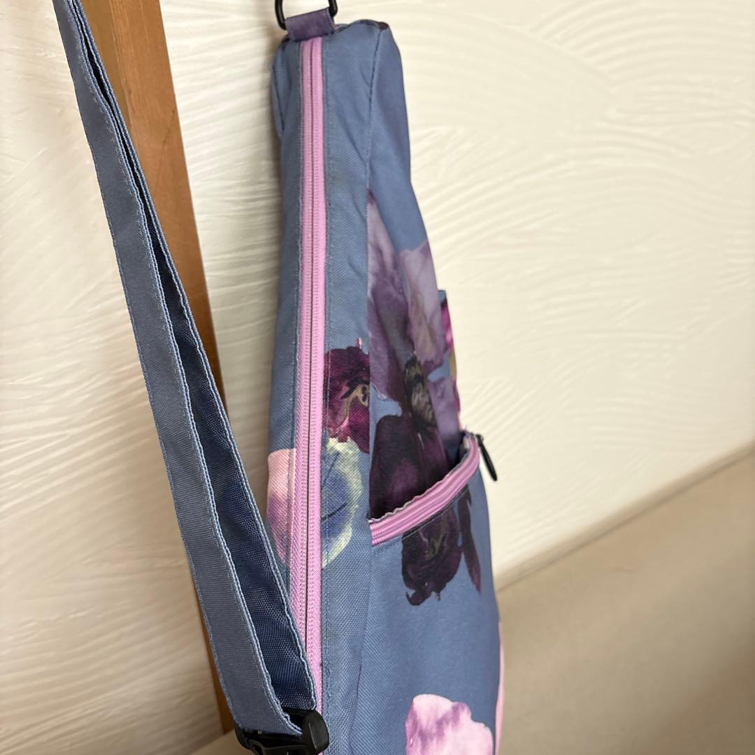 美品　リバーシブル　ヘルシーバックバッグ　ボディバッグ　花柄×ブルー　S 限定