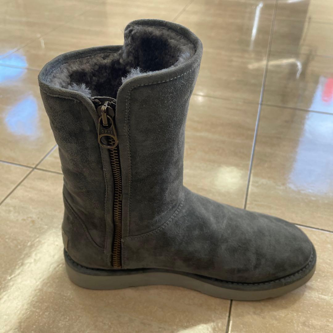 UGG ブーツ　ABREE SHORT