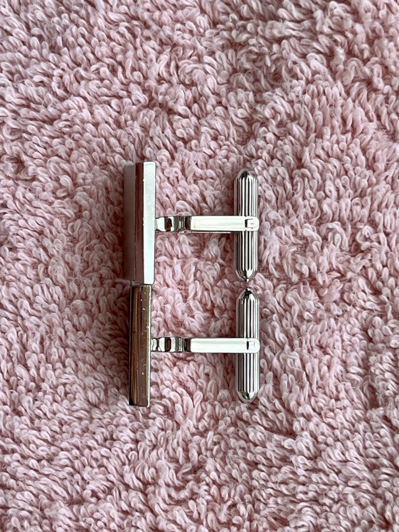 BURBERRY カフス＆ネクタイピン セット シルバー 高級アクセ
