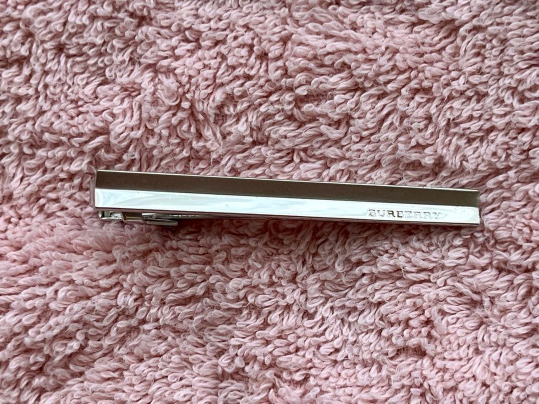 BURBERRY カフス＆ネクタイピン セット シルバー 高級アクセ