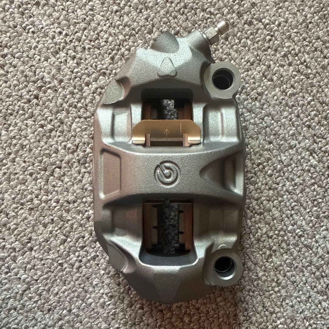 brembo m50ブレーキキャリパー シルバー Kawasasi H2