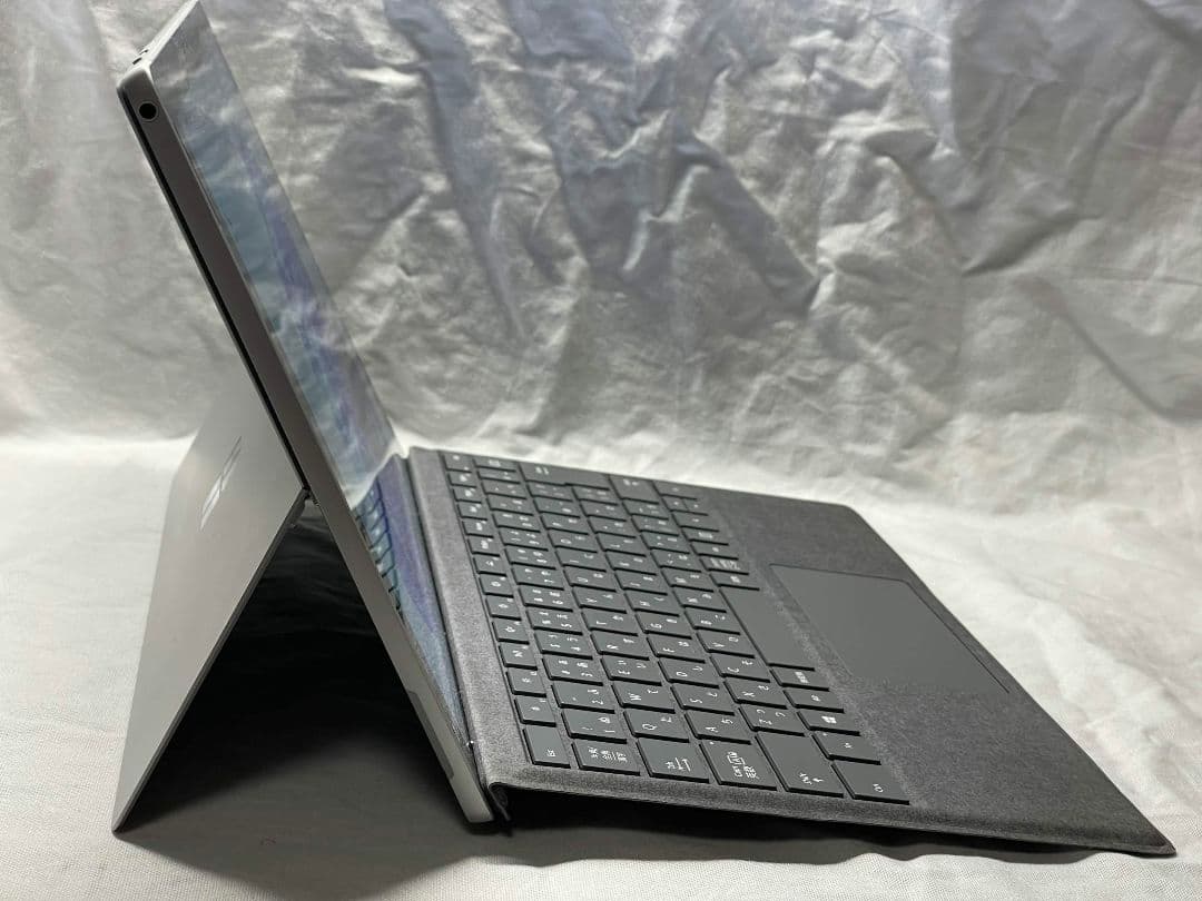 【美品】Surface Pro 7+ Core i5 / 8GB / 128GB