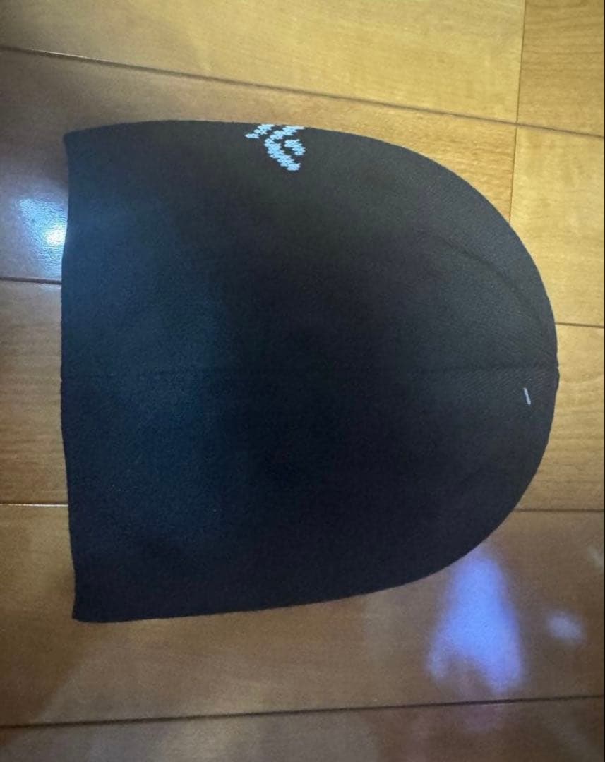 キ*チ様 ARC'TERYX ロゴ入り ビーニー 黒