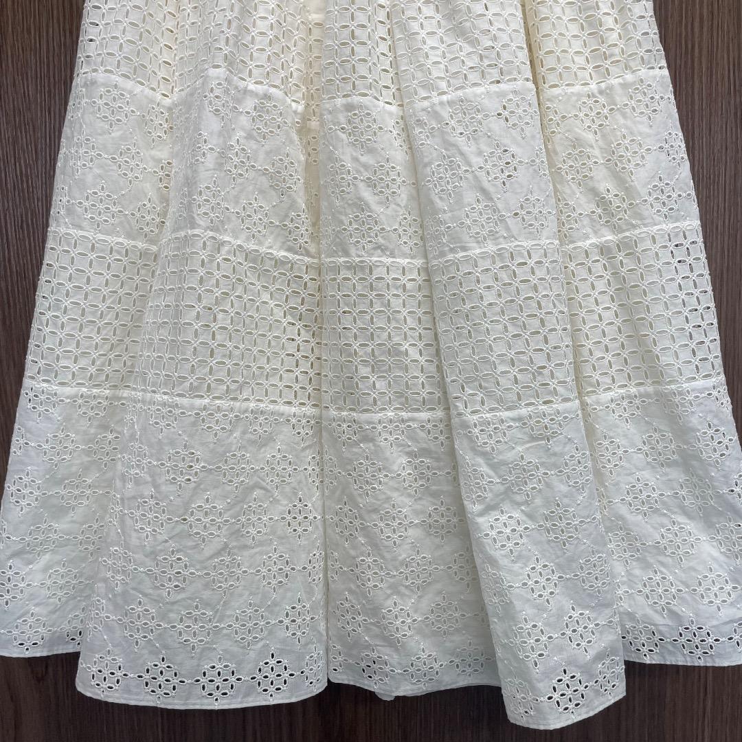 ✨美品✨FOXEY White  刺繍レース スカート 38 日本製