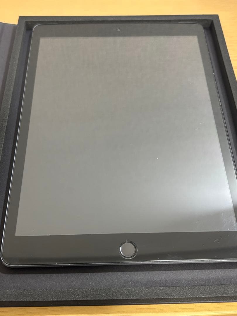 92%【Wi-Fi+セルラー】Apple iPad (第9世代) 64GB