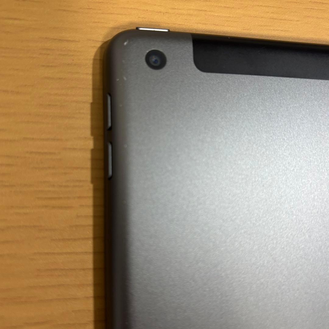 92%【Wi-Fi+セルラー】Apple iPad (第9世代) 64GB