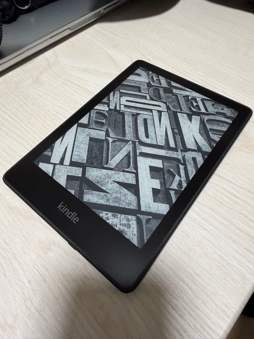 ヒ*ロ様 Kindle Paperwhite 11世代 16GB カバー付 広告