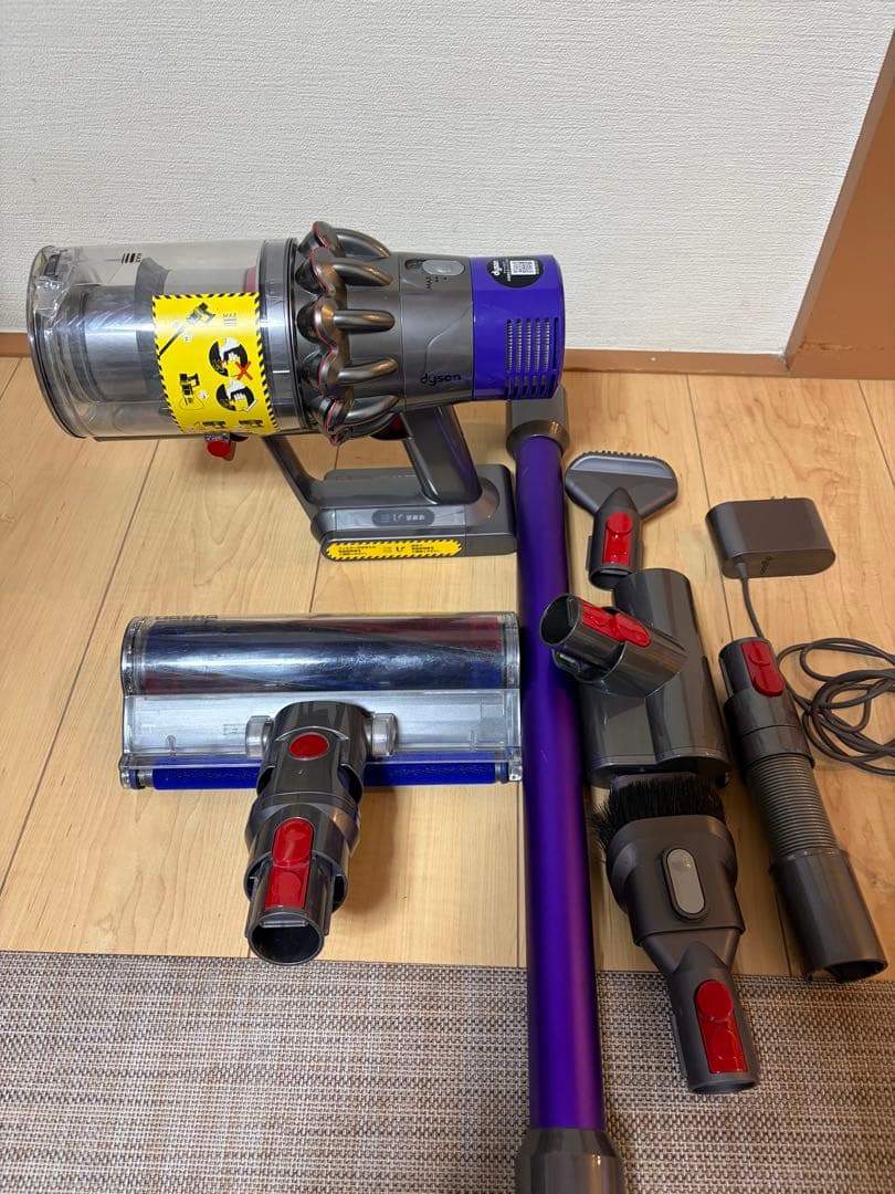 Dyson V110sv12スティッククリーナー 本体