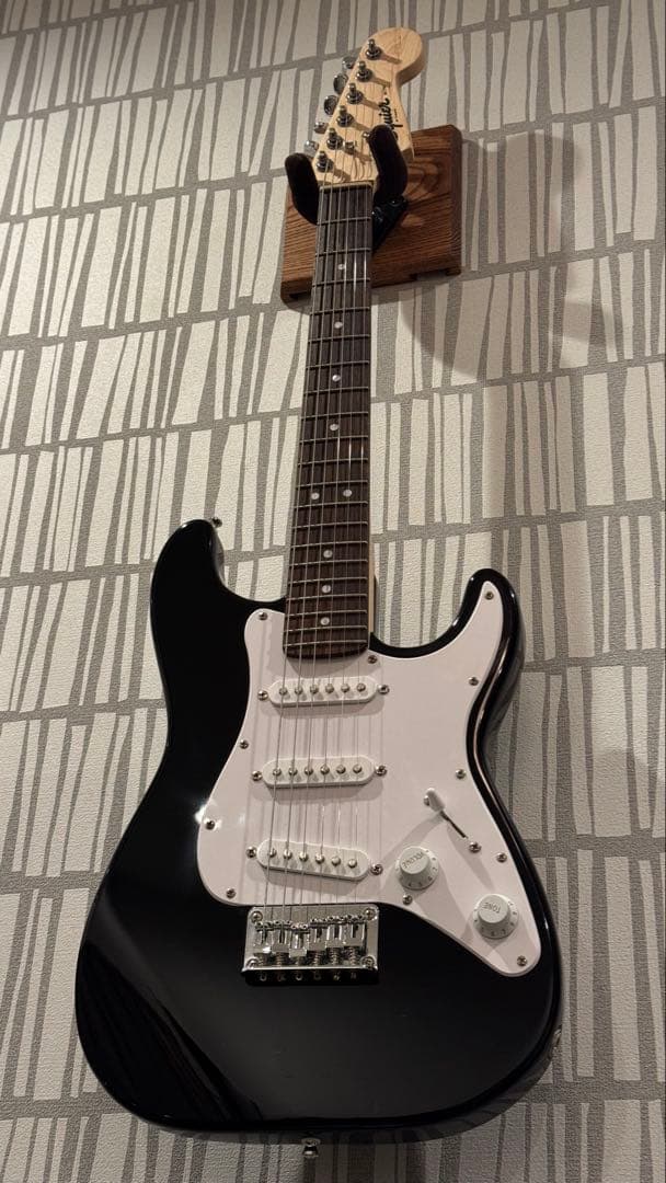 Squier Mini Stratocaster ミニエレキギター