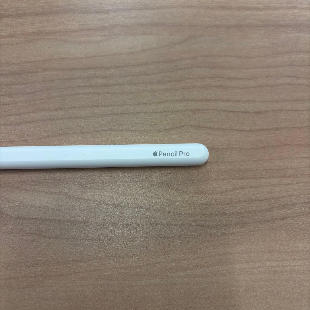 Apple PencilPro ホワイト　本体のみ。