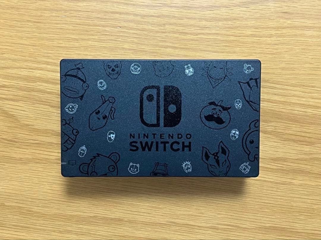【限定版】Nintendo Switch フォートナイトデザイン本体セット