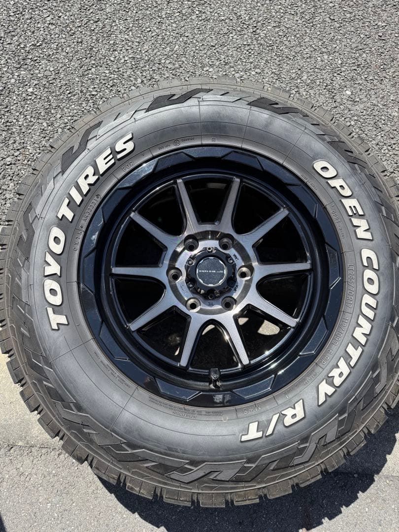 150プラド ハイラックス 265/70R17 マッドヴァンス06
