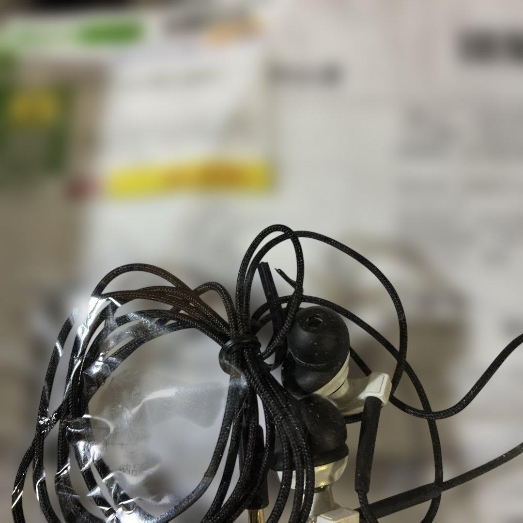 写真に写っている7個のイヤホンになります。　ASFリケーブル済み。