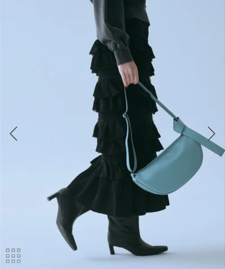 ADAM ET ROPE FEMME サステナブル フリルニットスカート