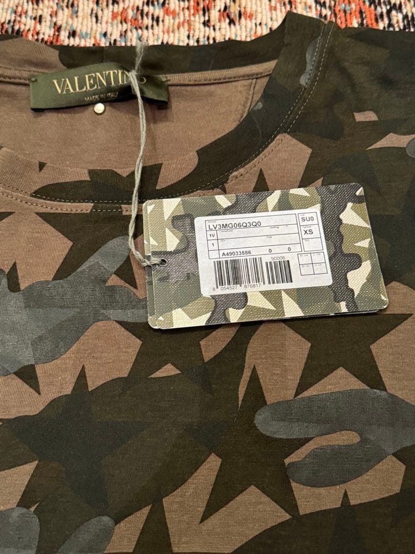 新品未使用VALENTINO ヴァレンティノ スターカモフラージュ迷彩 Tシャツ