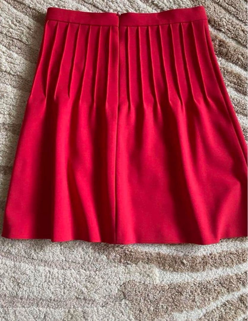 Red Valentino レッドヴァレンティノ新品未使用タグ付き　赤　スカート