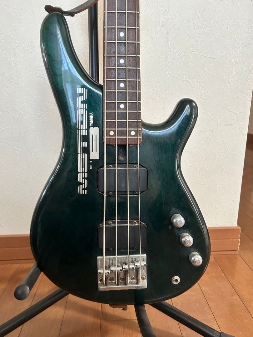 YAMAHA ヤマハ　エレキベース ショート　ダークグリーン　MB-III