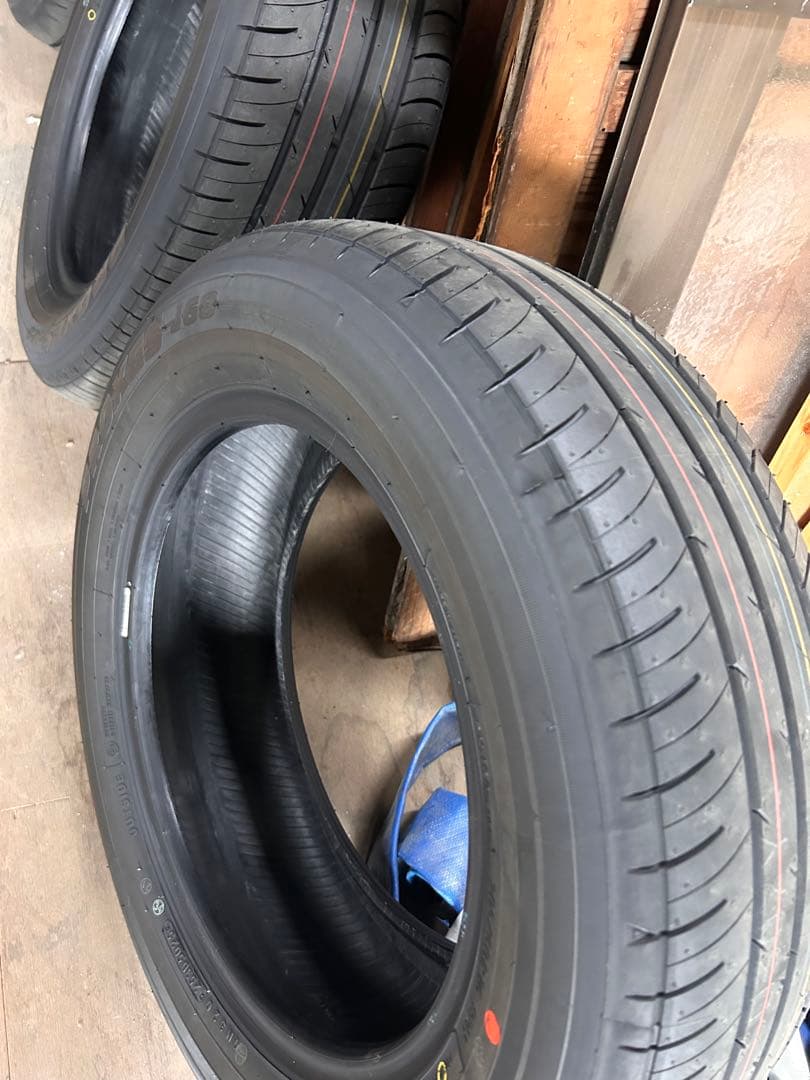 Toyo Proxes 205 60 R16 サマータイヤ　ボクシー　ノア
